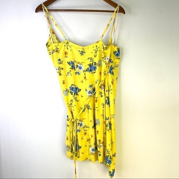 Forever 21 wrap mini dress, sleeveless, in a floral print - Picture 4 of 7